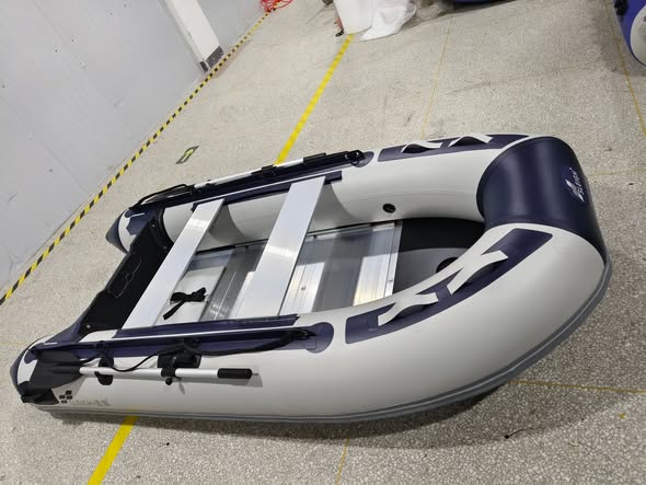 Професійний понтон 300 XXL для риболовлі, Marki