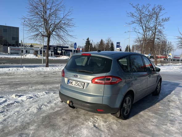 Ford S-Max 2010 Ząbki - Надійний сімейний автомобіль 3